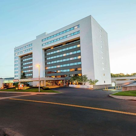 Doubletree By Hilton Binghamton Hotel Exterior photo