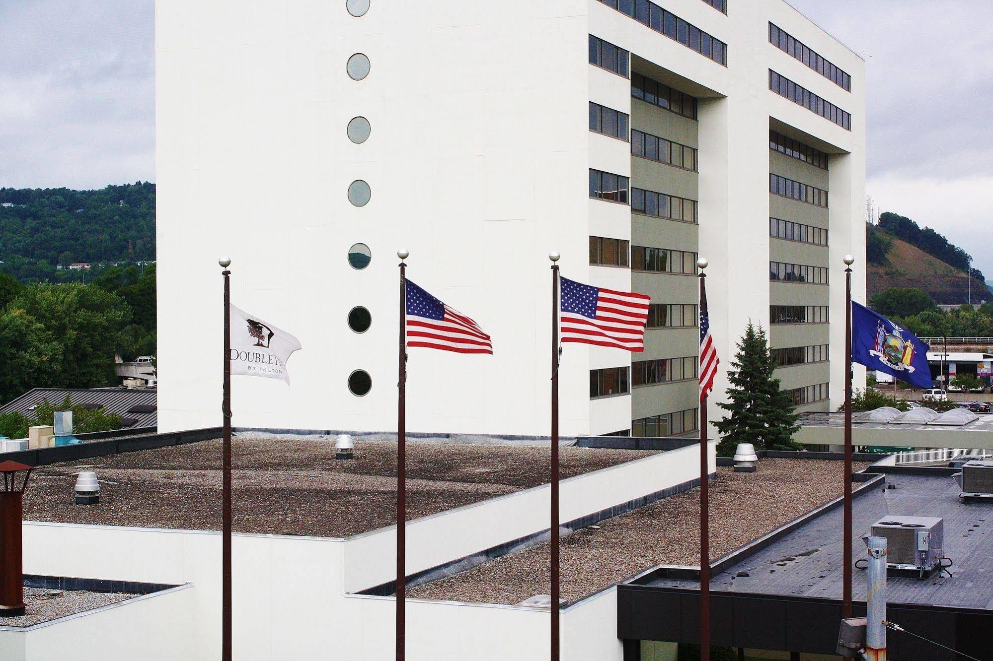 Doubletree By Hilton Binghamton Hotel Exterior photo