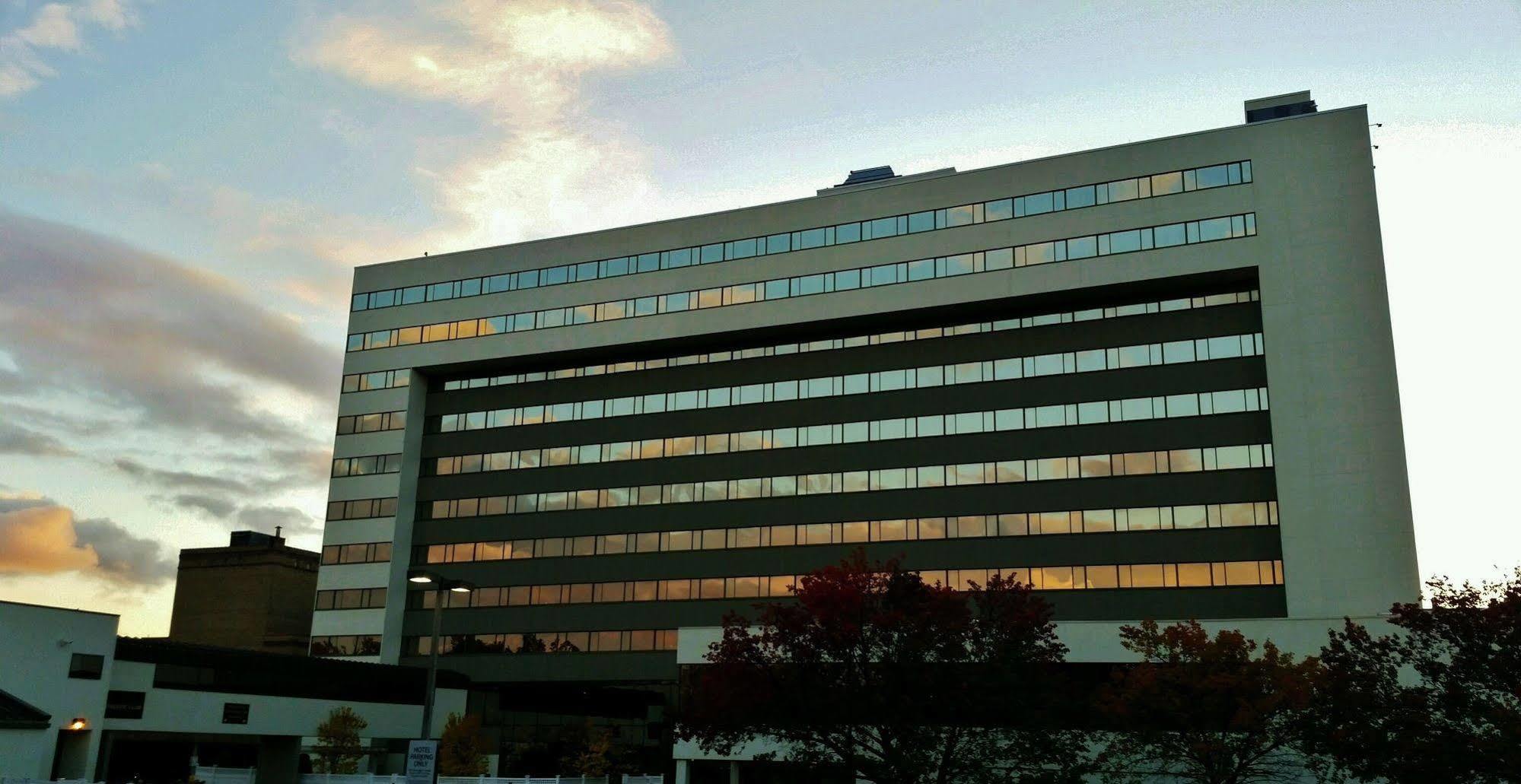 Doubletree By Hilton Binghamton Hotel Exterior photo